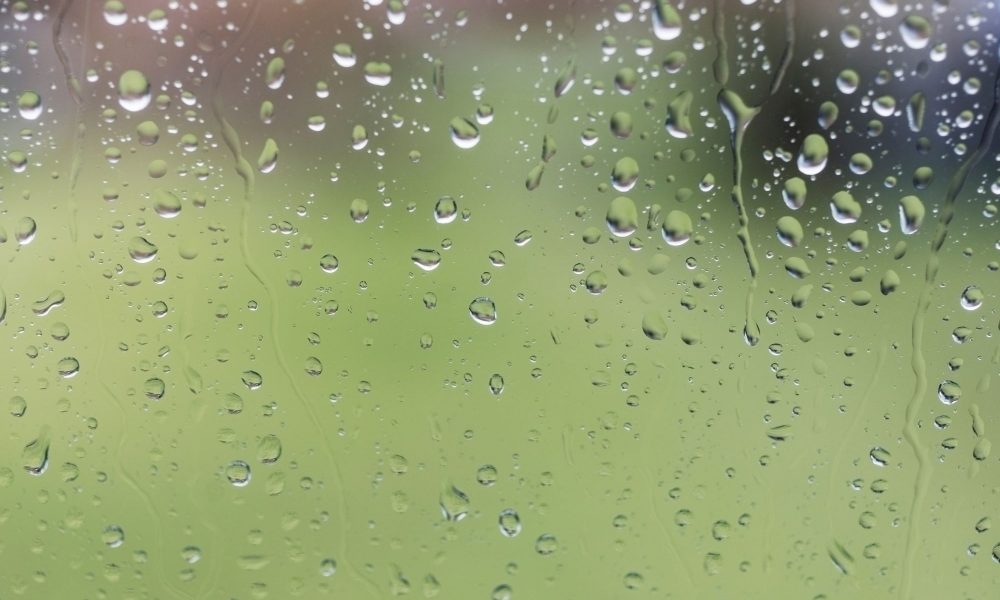 Meteo, Italia divisa in due: forti temporali al Nord e al Centro, il caldo resiste al Sud