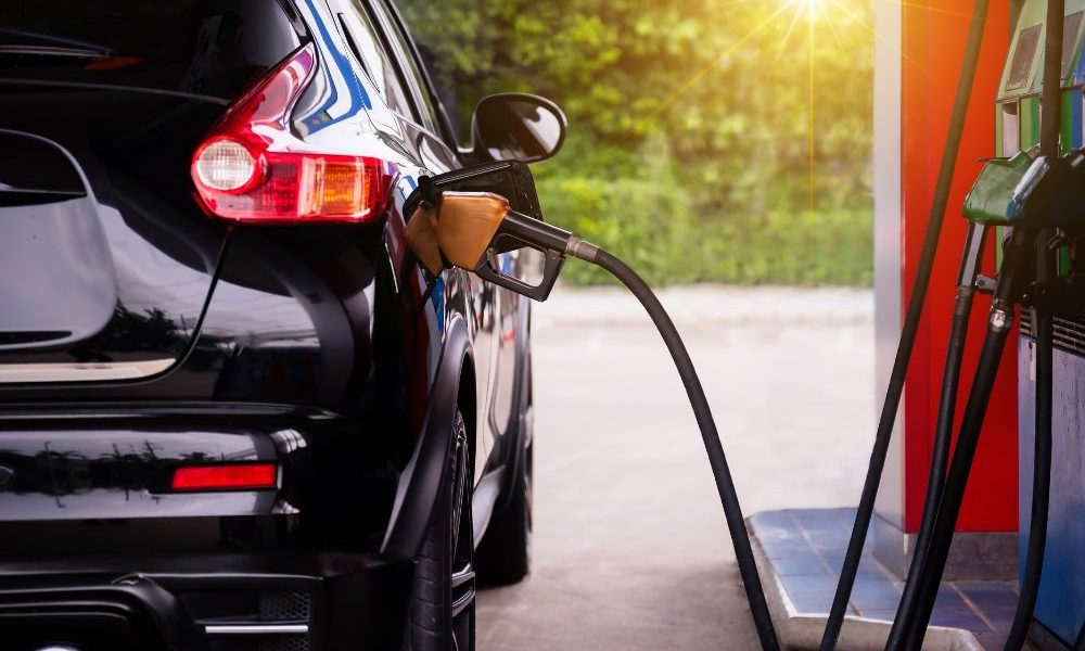 Carburanti, prezzi ancora in salita: il Governo Meloni non interviene