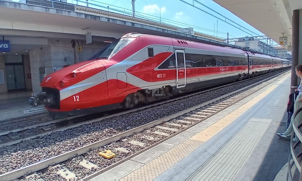 Sciopero treni 23-24 novembre: ritardi e cancellazioni su Frecce, Intercity e Regionali