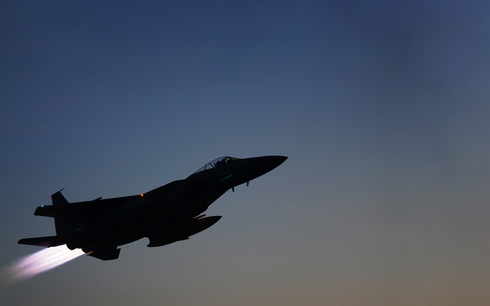 Gli Usa colpiscono oltre 75 obiettivi dell’Isis in Siria