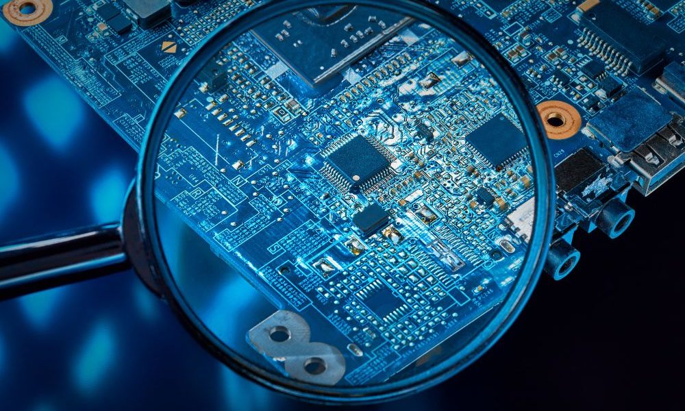Chip war: China tightens controls on exports to the US