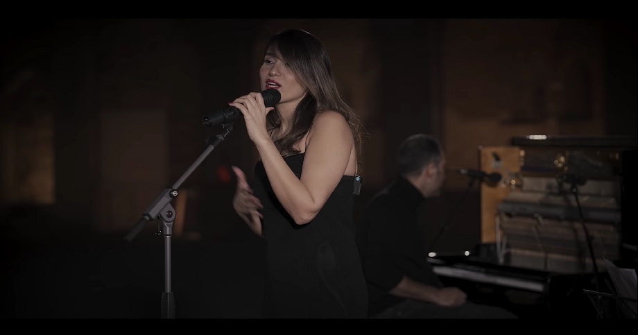 Iranian singer Parastoo Ahmady arrested after YouTube concert without veil VIDEO