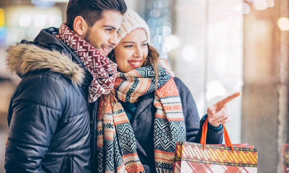 Saldi invernali 2025: il 59,8% degli italiani pronto a fare shopping tra sconti e affari