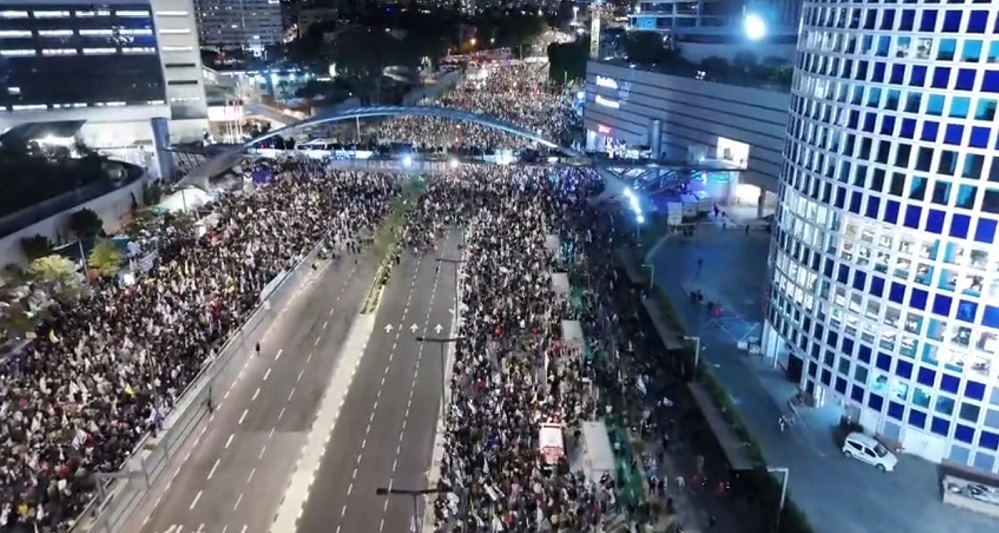 Thousands in Tel Aviv against Netanyahu: anti-government demonstration, some walk towards premier’s house