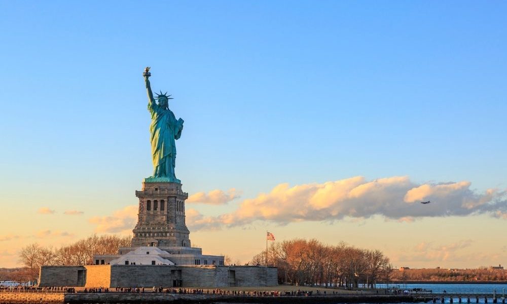 ‘Give us back the Statue of Liberty’: Glucksmann’s cry against Trump’s America