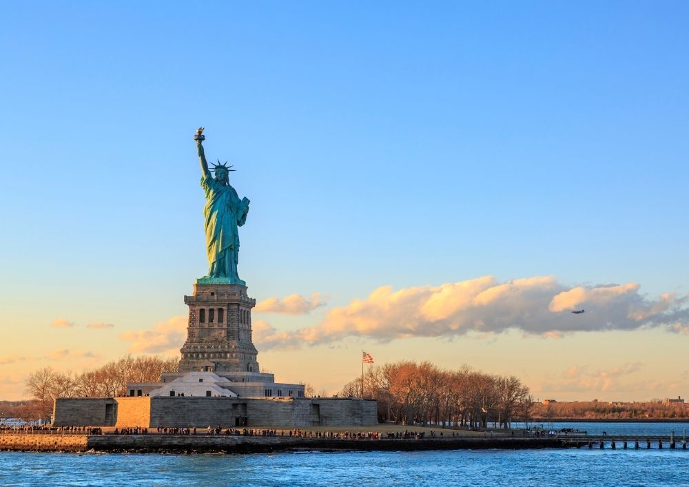 ‘Give us back the Statue of Liberty’: Glucksmann’s cry against Trump’s America