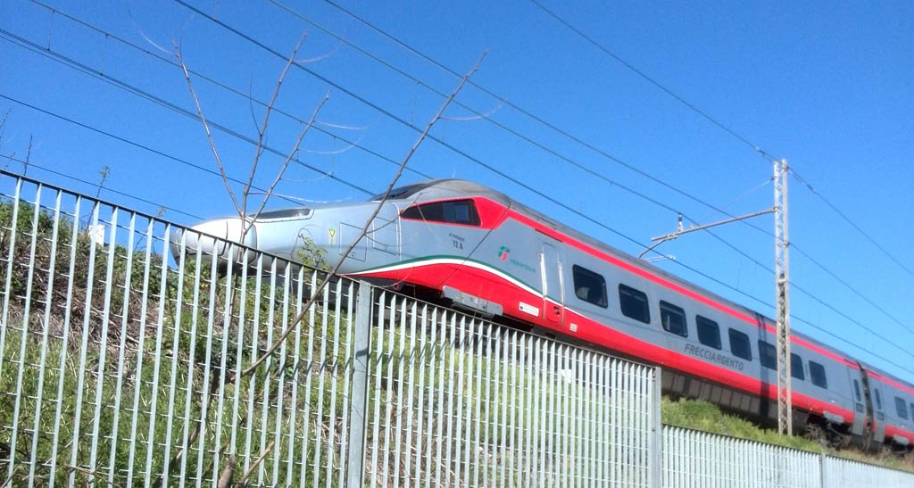 Linea alta velocità Roma-Napoli: ritardi e disagi sulla tratta