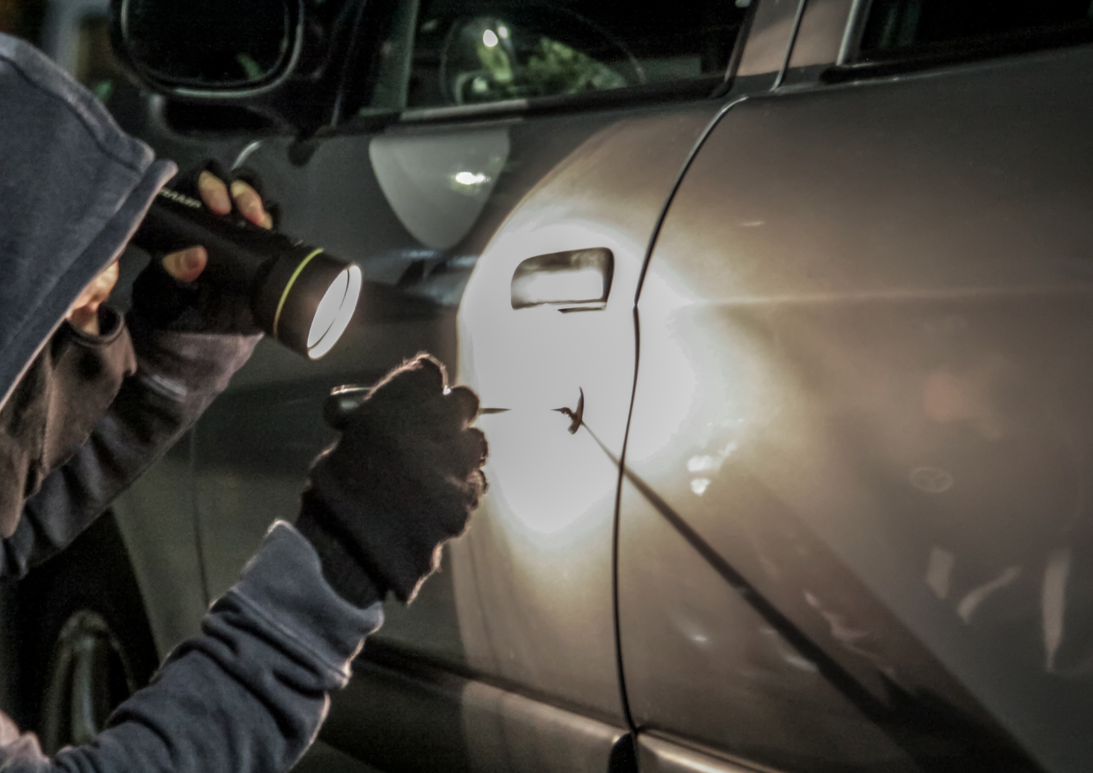 Furti a Roma, 11 arresti: dai colpi nelle auto al carburante rubato