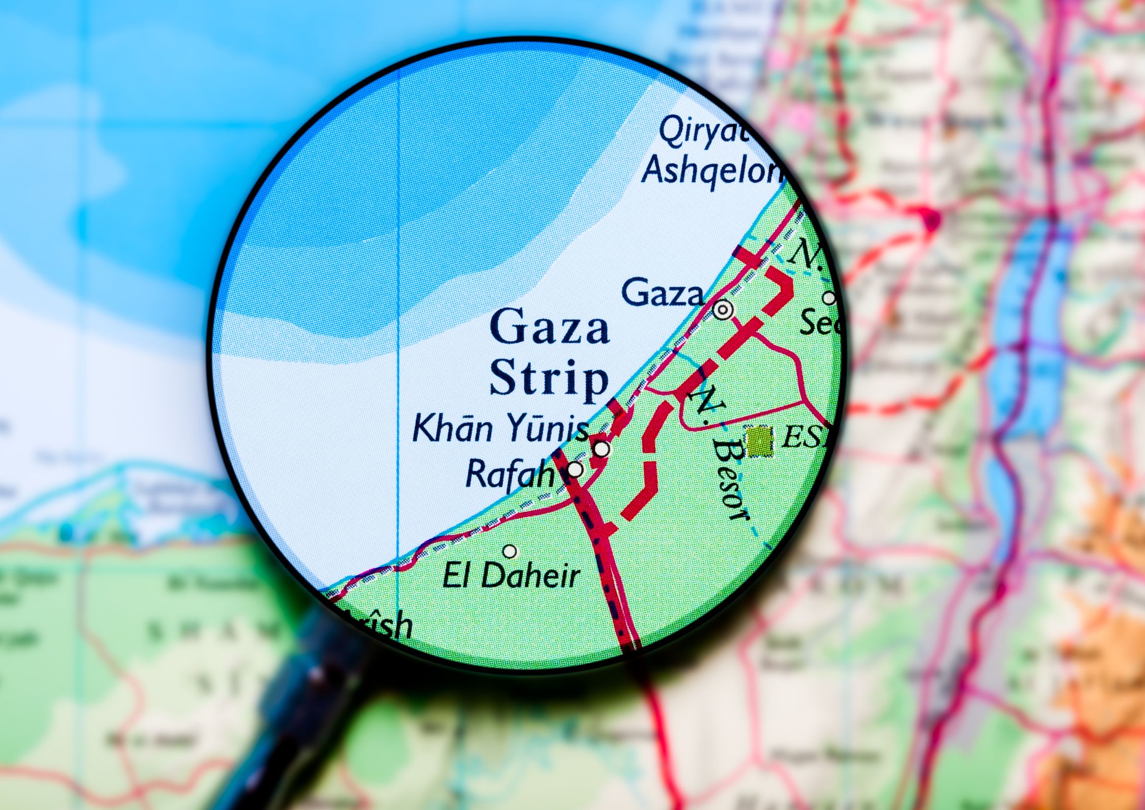 Gaza, 8 Paesi condannano Israele: “Il rifiuto del piano di Trump minaccia la pace”