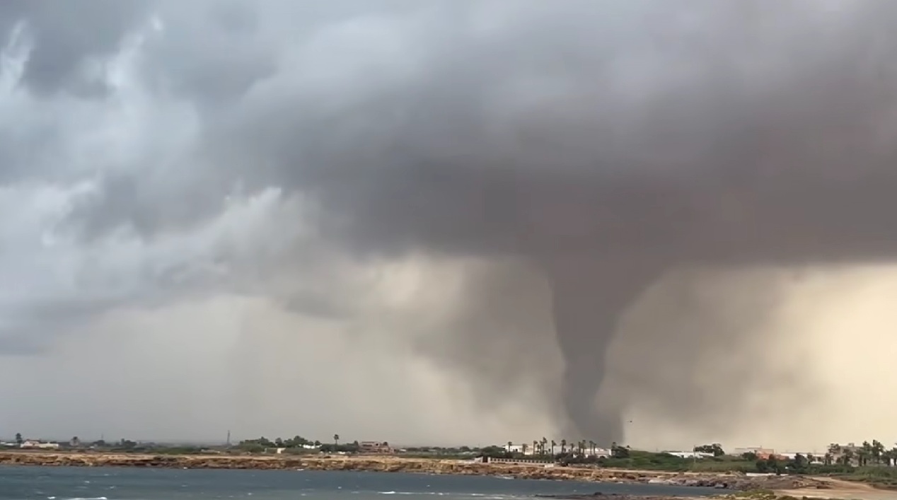 Marsala e Petrosino, tromba marina devasta i due comuni VIDEO